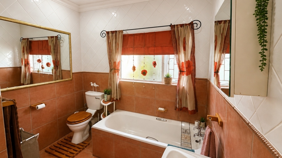 3 Bedroom Property for Sale in Flamwood North West